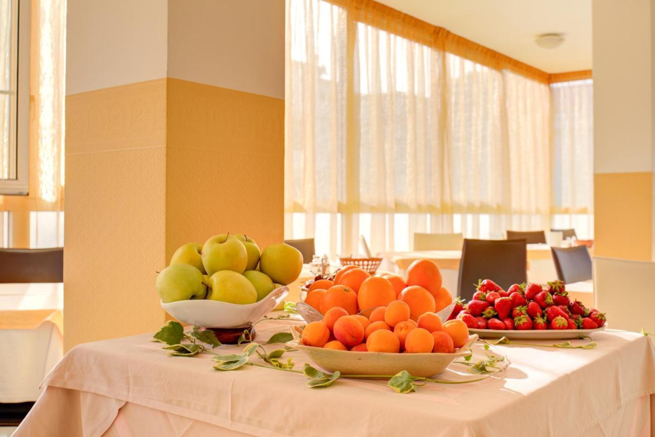 Hotel Nella Rimini Ngoại thất bức ảnh