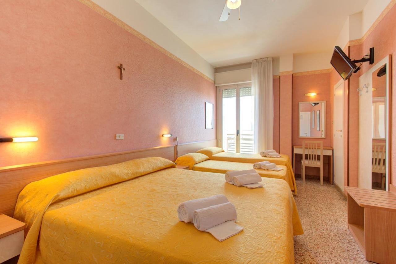 Hotel Nella Rimini Ngoại thất bức ảnh