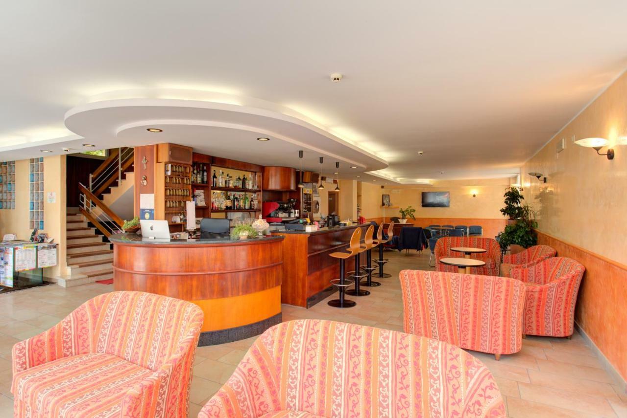 Hotel Nella Rimini Ngoại thất bức ảnh